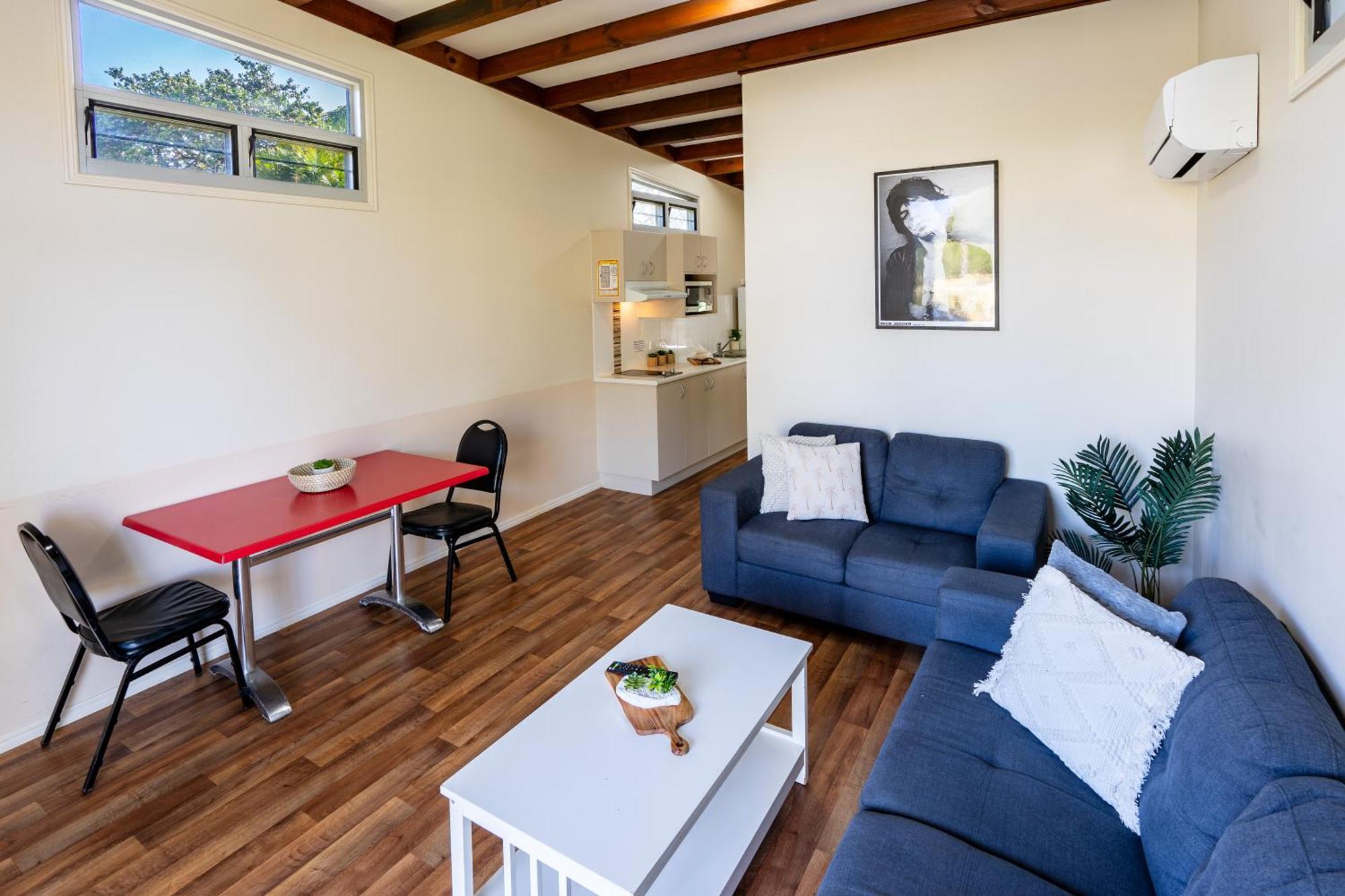Tasman Holiday Parks - Rollingstone エクステリア 写真