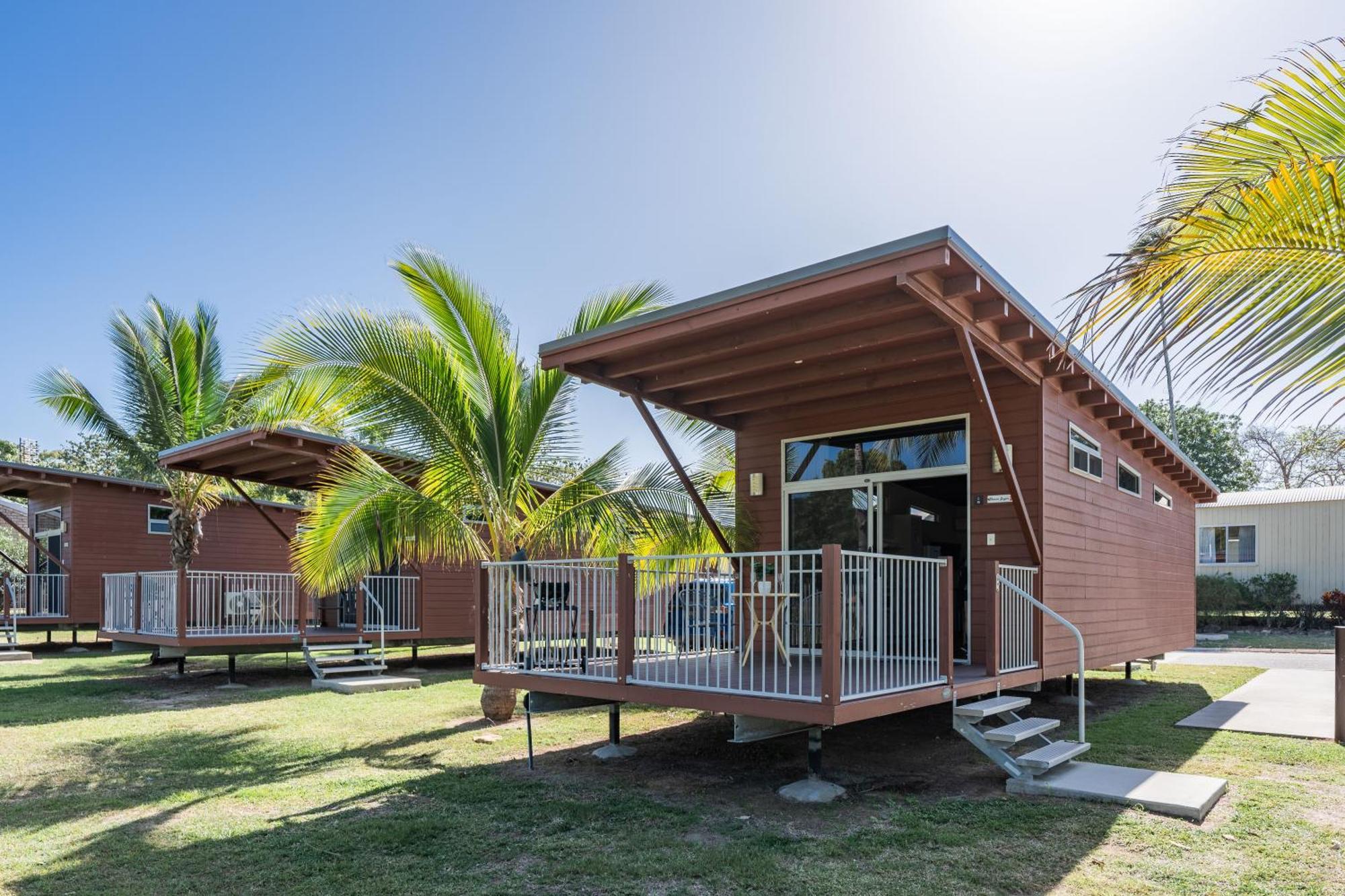 Tasman Holiday Parks - Rollingstone エクステリア 写真